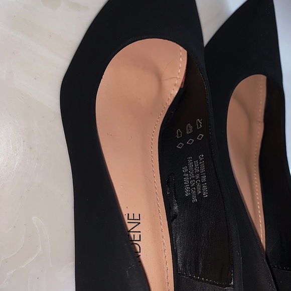 High Heels - Picture 2 of 3